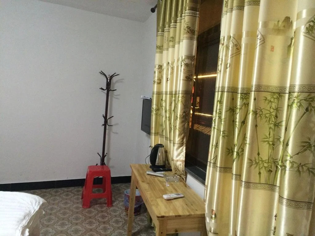 Lucky Inn