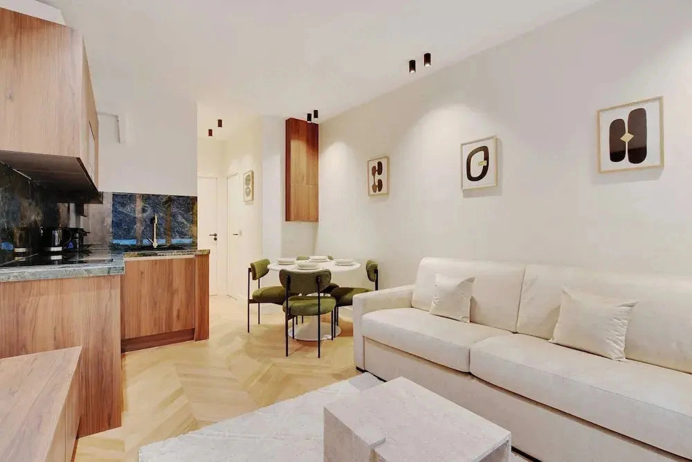 Brand New Home in the Heart of Latin Quarter