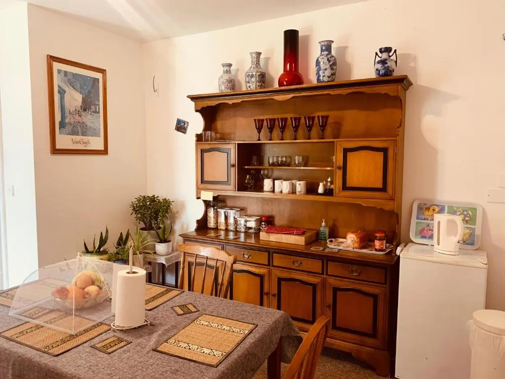 East of Ipswich Bed and Breakfast - Private & Dorm Rooms Suffolk