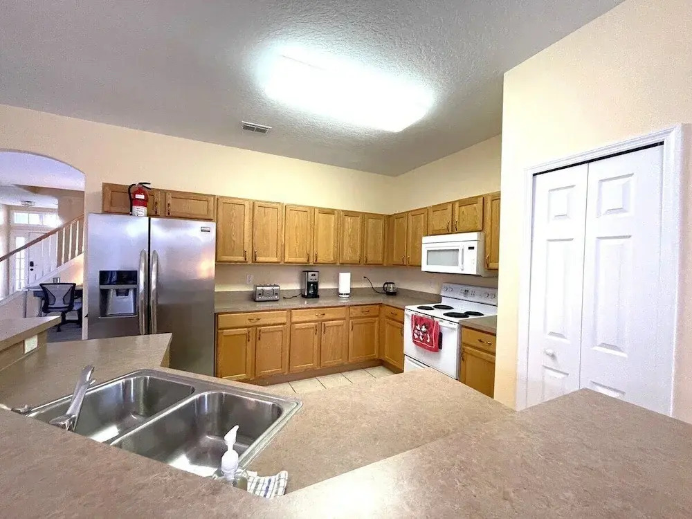 229 Corvina Drive Davenport, 5bed