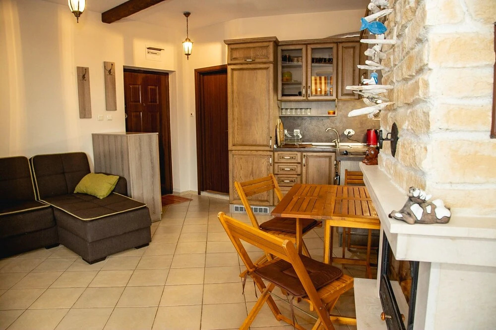 FM Premium 1-BDR Apartment with Pool & Parking - Summer Days