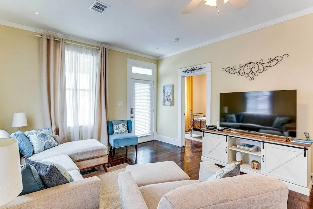 Walk to Beach! Family-friendly Galveston Home