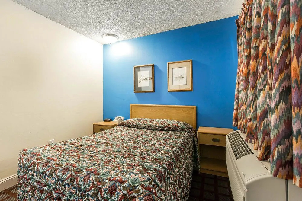 Econo Lodge Wildwood Inn