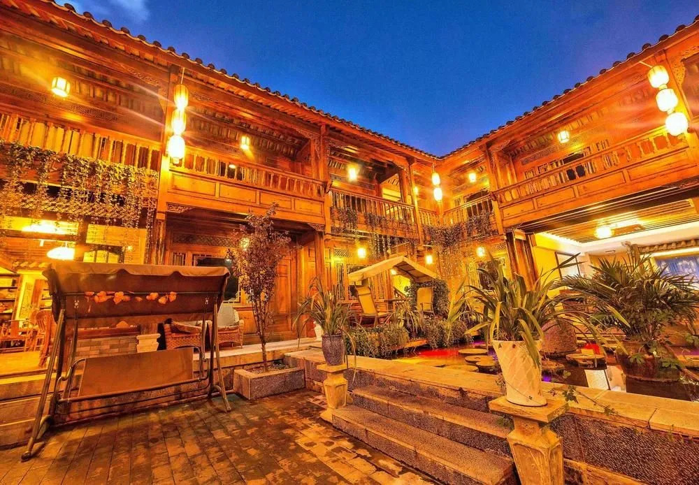 Donghe Inn
