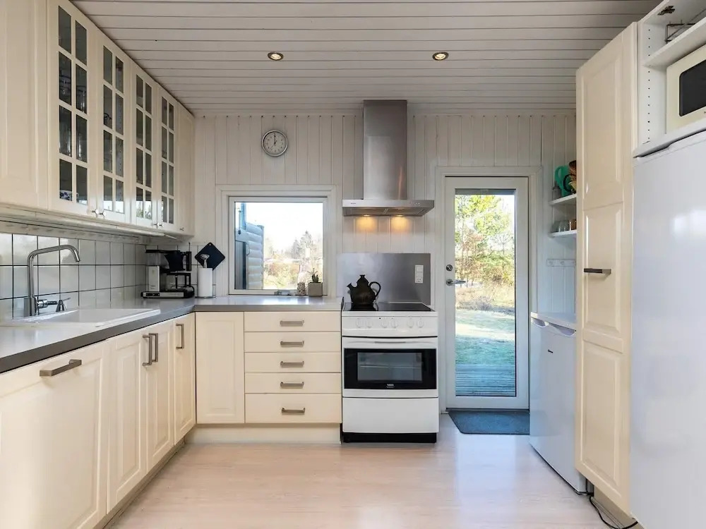 6 Person Holiday Home in Hals