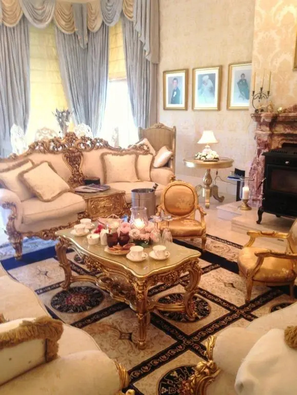 Rossmanagher House