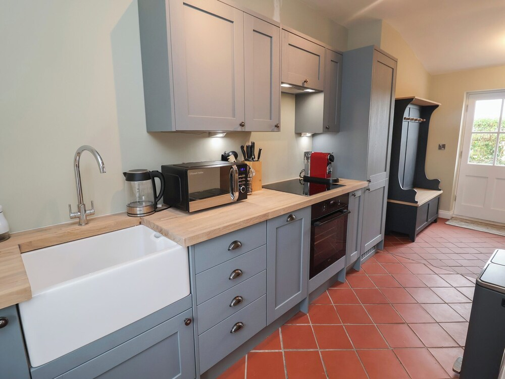 6 Gravel Hill