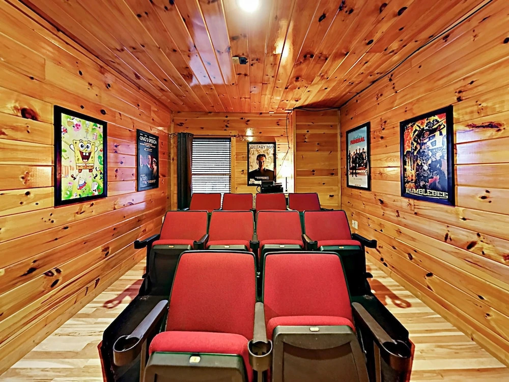 Upper Middle Creek 2 Cabins 6 Bedrooms 6 Bathrooms Cabin
