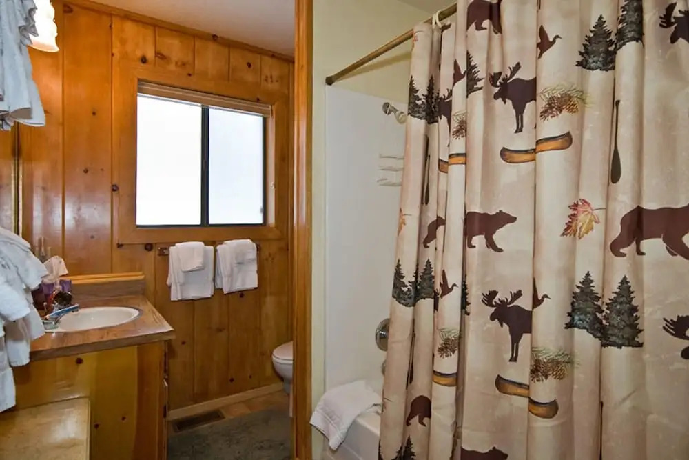 Wheelehan House - Close to Tahoe City & Tahoe Park HOA Beach Access!
