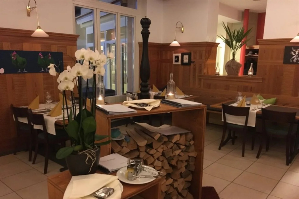 Pasta More Restaurant Und Bed Breakfast