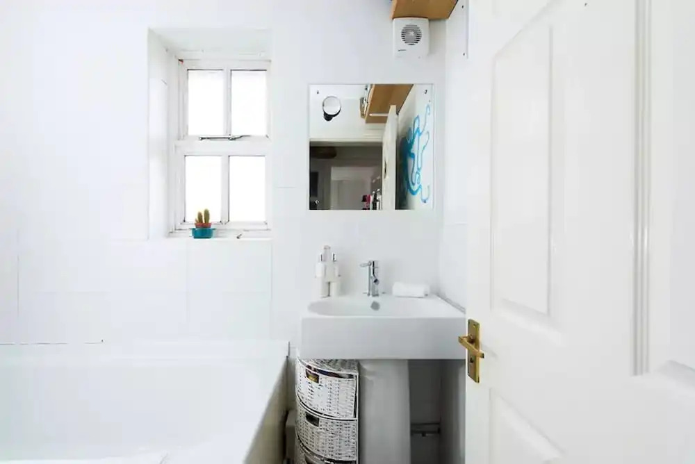 Modern Bright Flat on Victoria Park