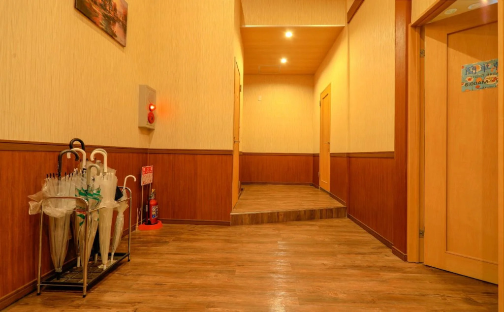 Hotel Naniwa Shinsekai-mae