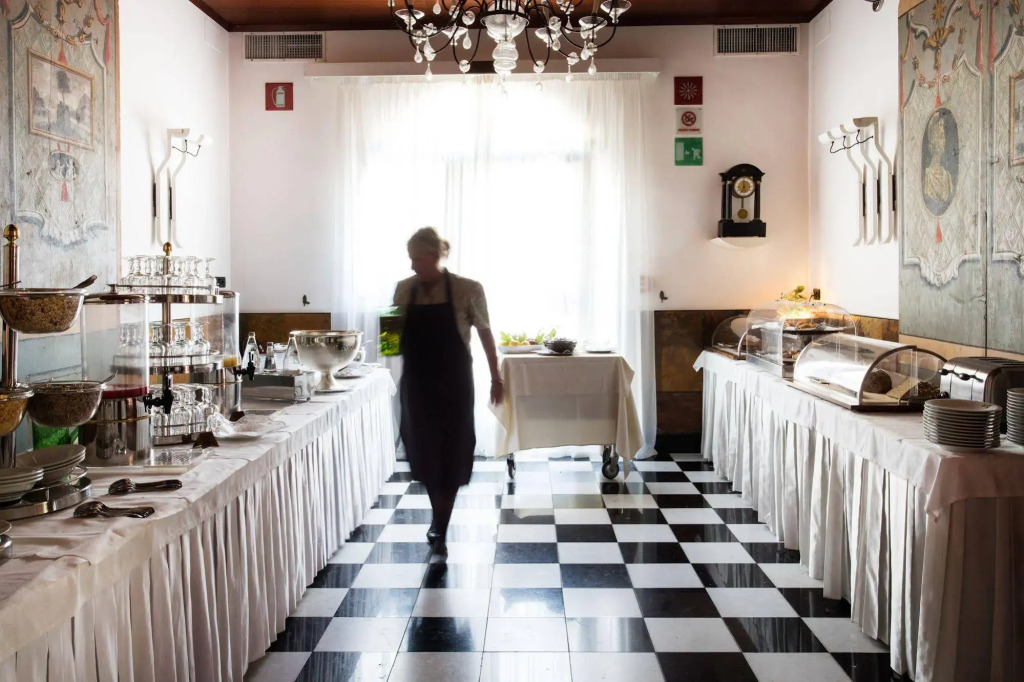 Residenza dEpoca Albergo Quattro Fontane