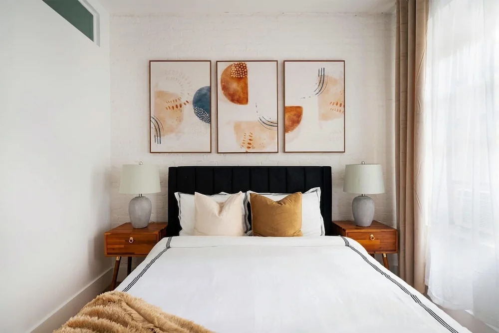 1290-7 New Renovated 2 Bedrooms in UES