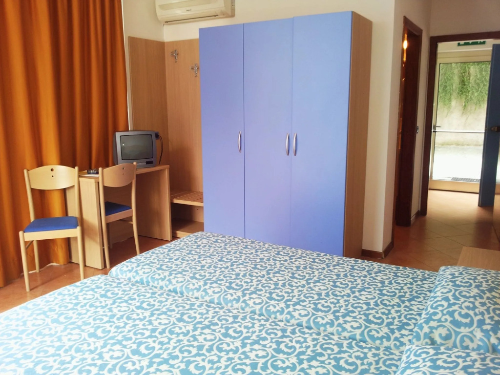 Surf Hotel Pier - Montagnoli Group