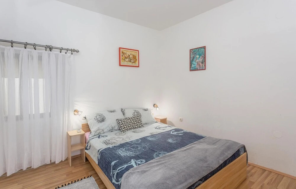 Beautiful Apartment in Cres With Wifi and 1 Bedrooms