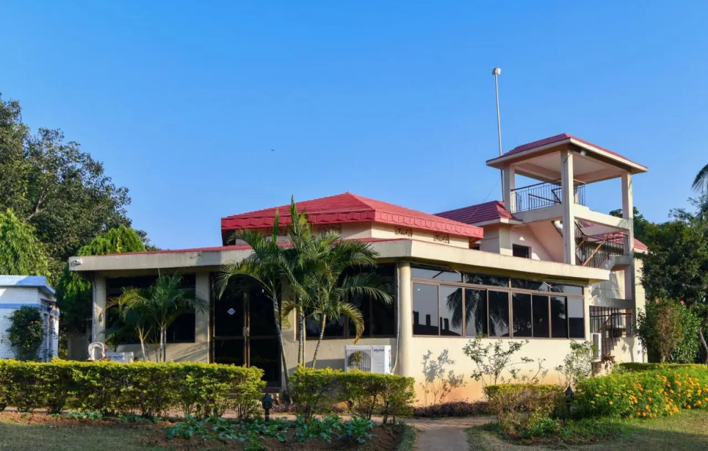 Peerless Resort Mukutmanipur