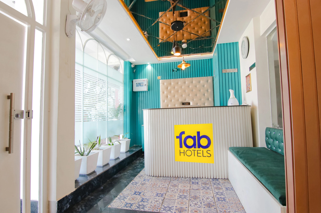 FabHotel Prime the Eminence