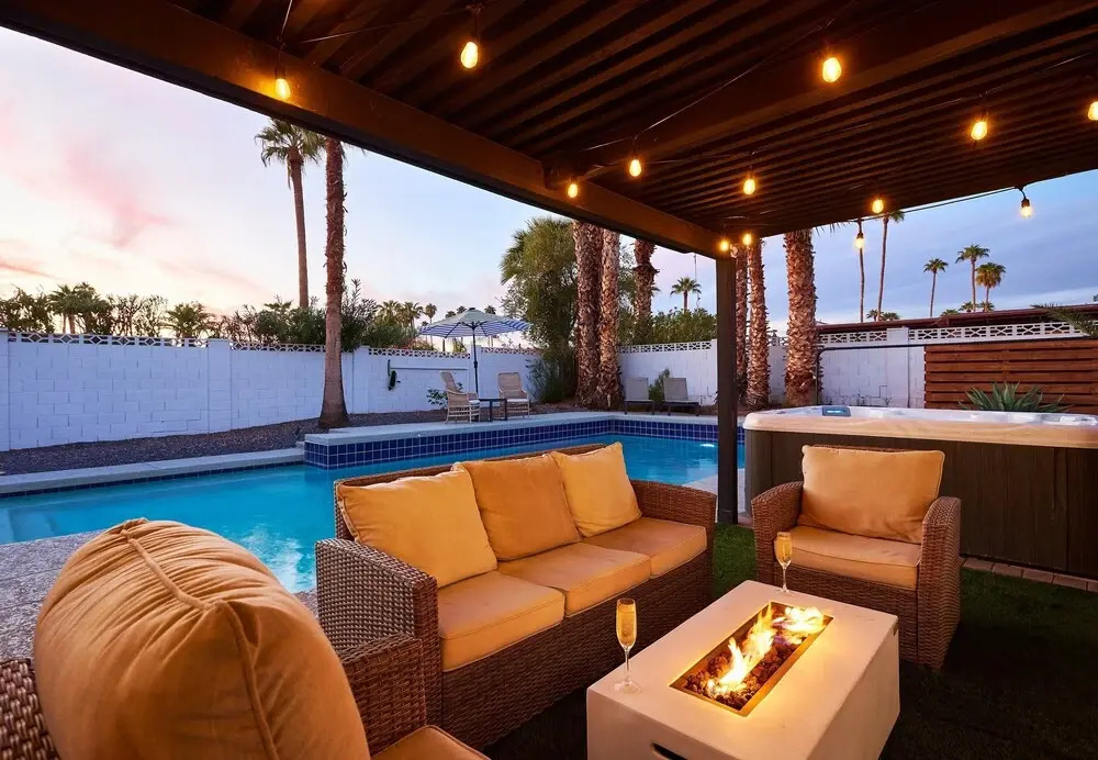 Desert Rose-hot Tub-pool Heat Avail-fire Pit-golf!