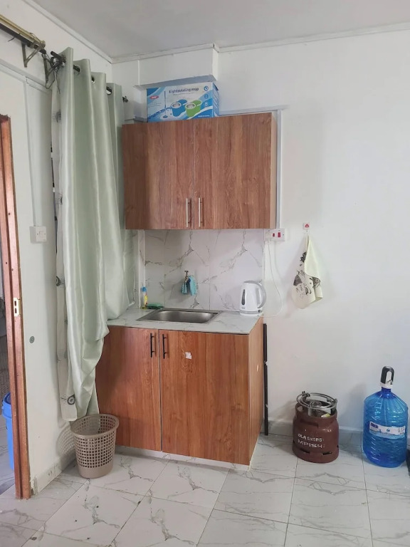 Studio 107, South B, Sana Sana