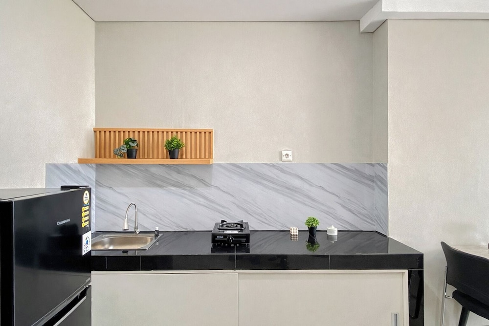 Cozy 2Br For 4 Pax At Nifarro Park Apartment