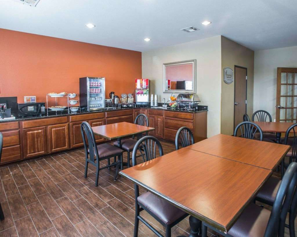 Sleep Inn & Suites