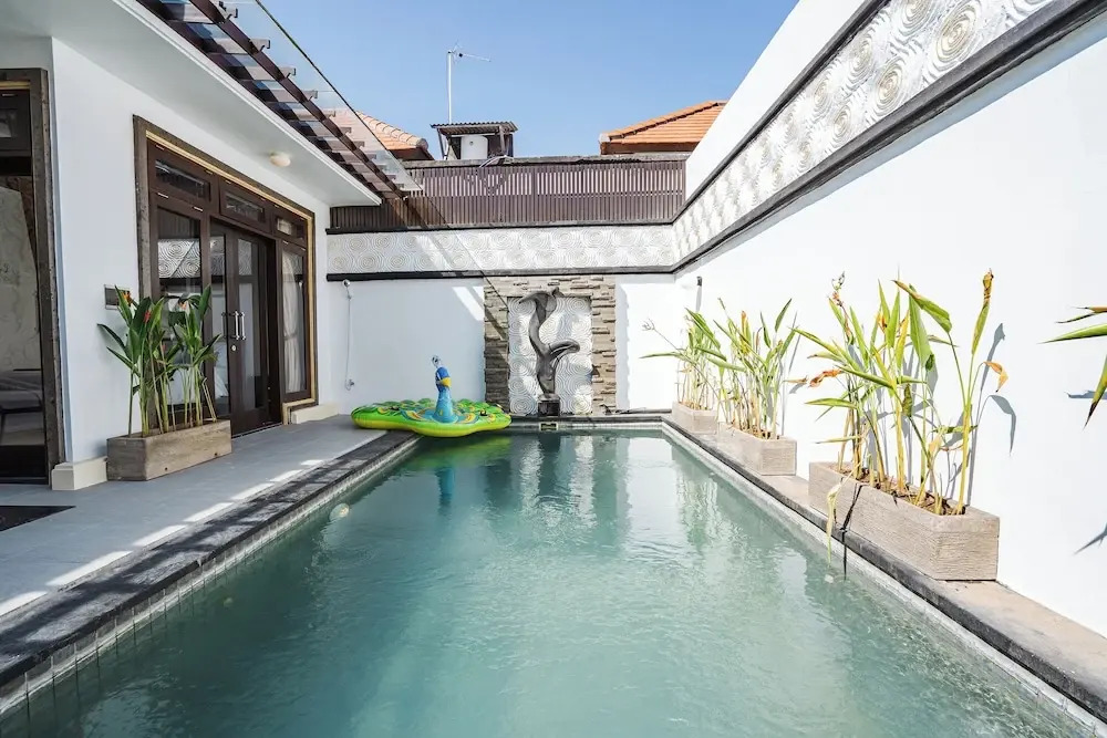 Iyana Villa By Zuzu