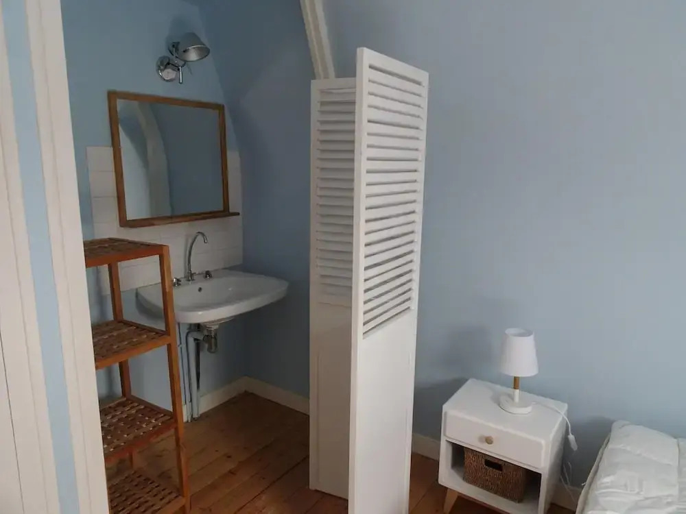 Villa in Primel with Sea View and Beach Access