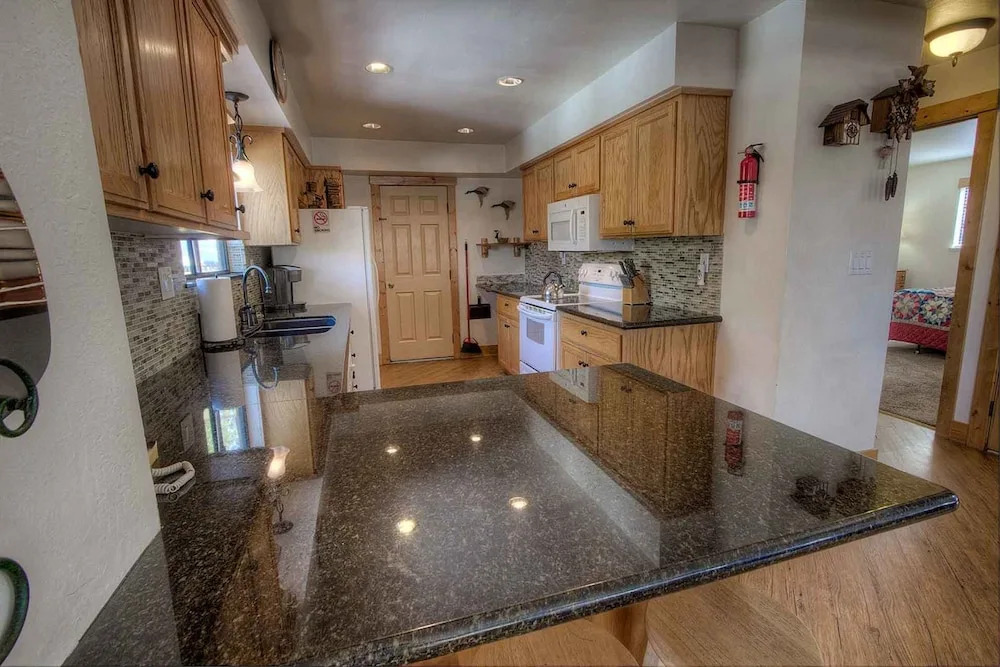 Pinehill Ponderosa by Lake Tahoe Accommodations