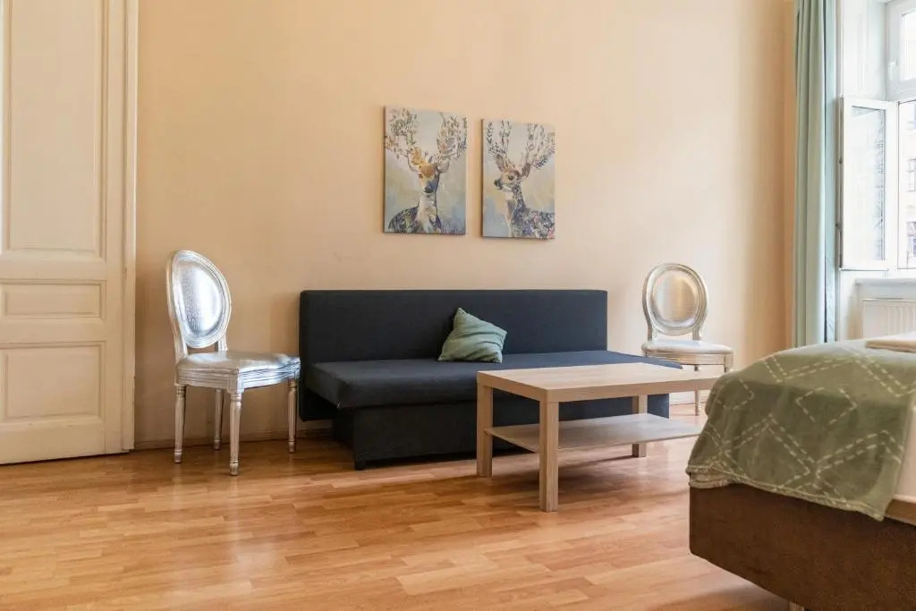 Spacious 2BR Shared Apt, Ideal for Long Stays in Vienna