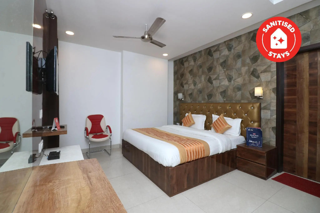 OYO 9999 Hotel La Wisteria