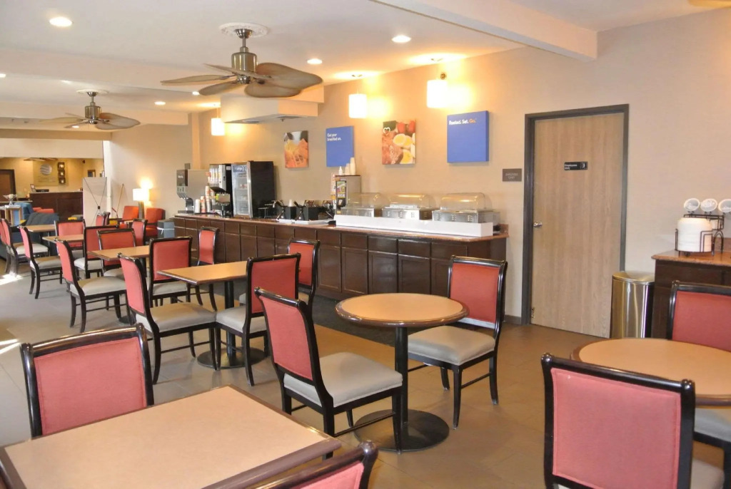 Comfort Inn & Suites Chesterfield - St Louis