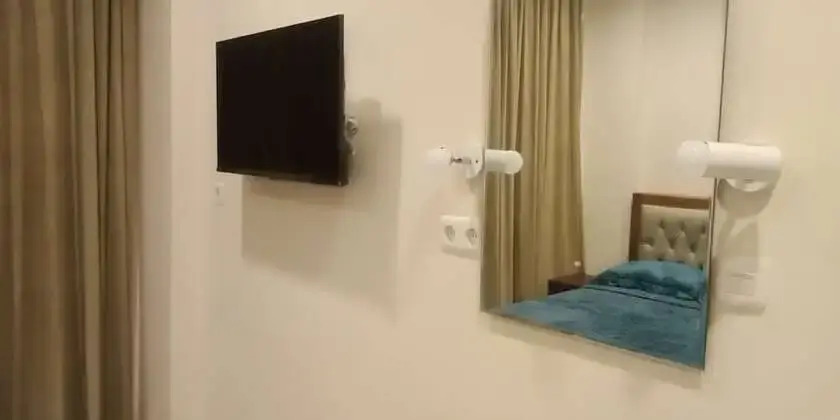 Hotel Cosmos Cuisine Guest House