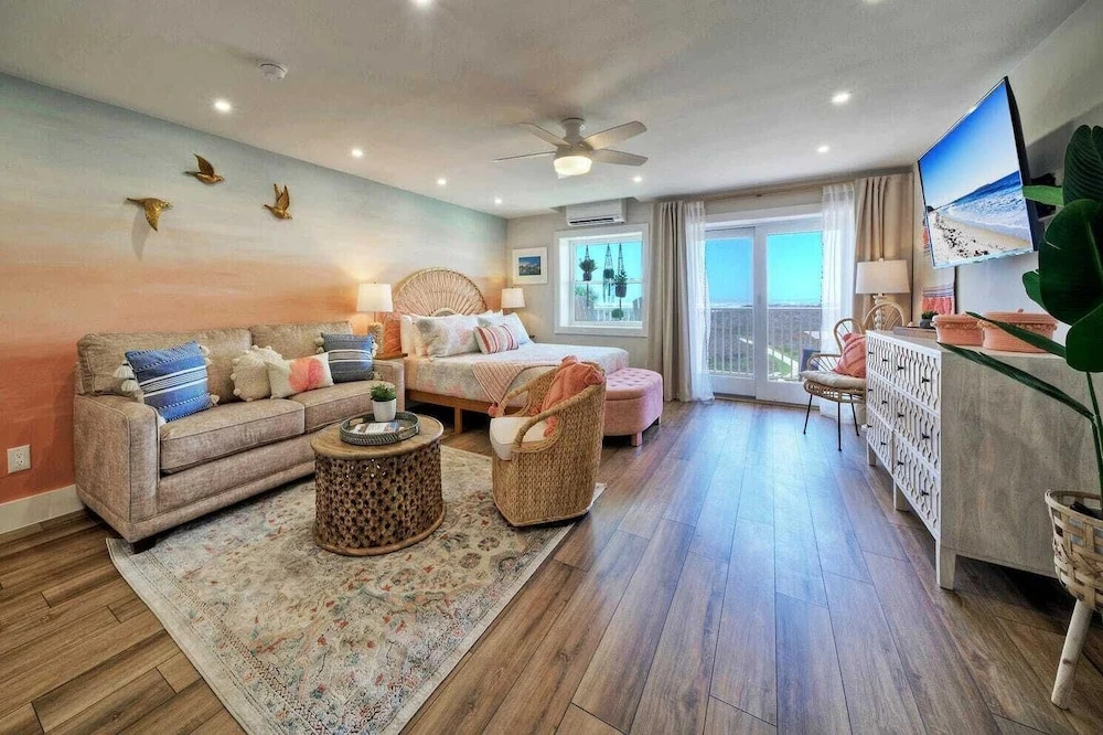 2 Studios Beach Boardwalk, 2 Pools, Tennis/pickleball Island Retreat Complex