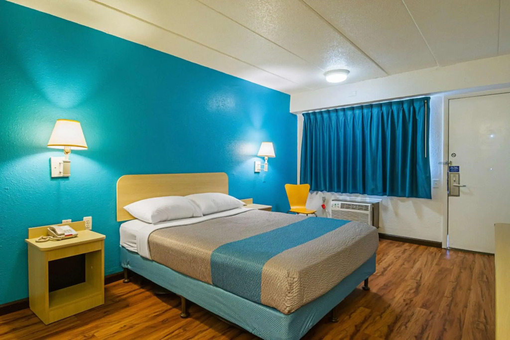 Motel 6-Knoxville, TN - North