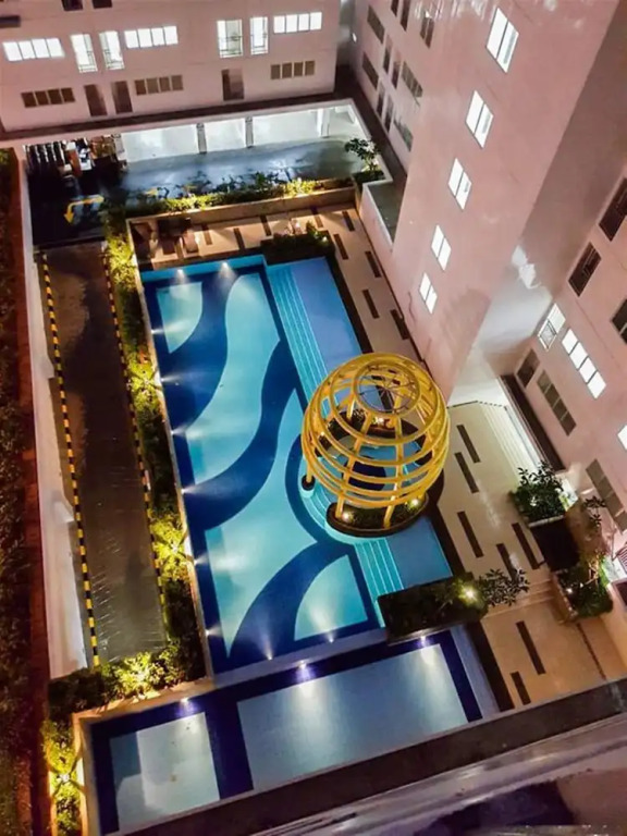 Bassura City Apartment with Mall Access
