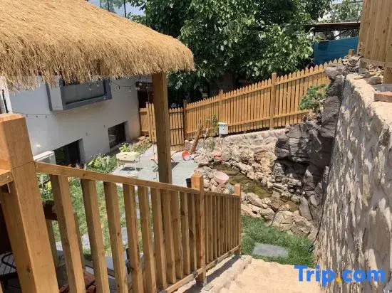 Shanhaijing Homestay (Jinhai Lake Scenic Area)