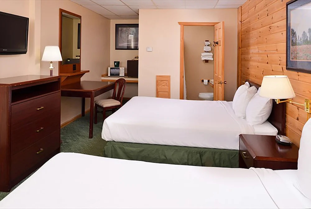 Cruise Inn RV Park and Lodging