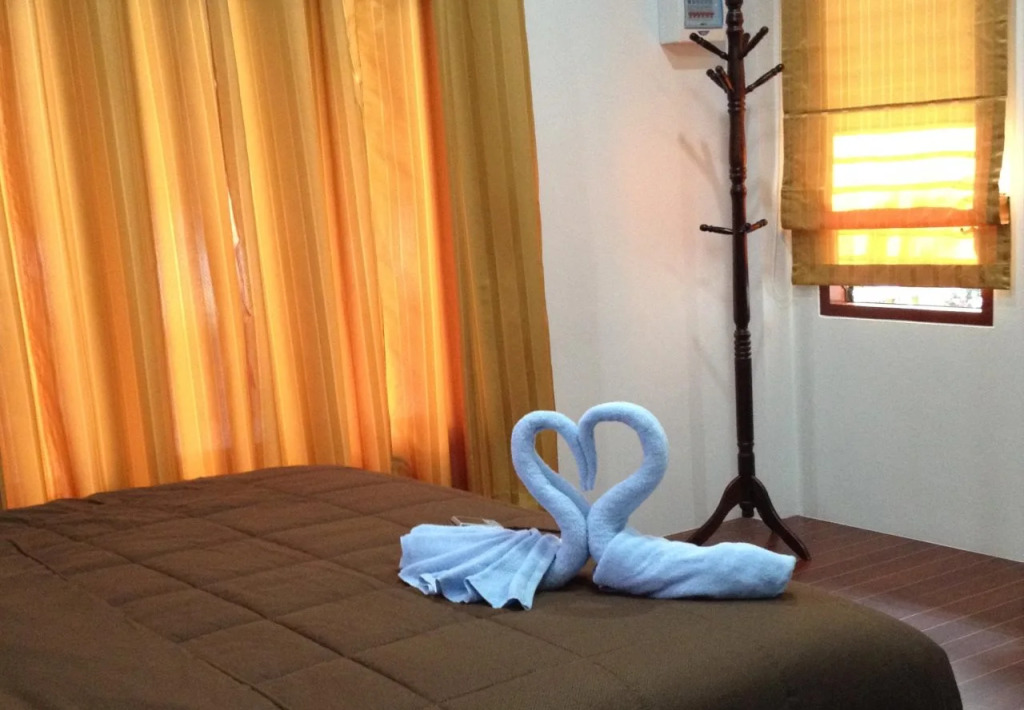 Baan Golden Resort & Residences