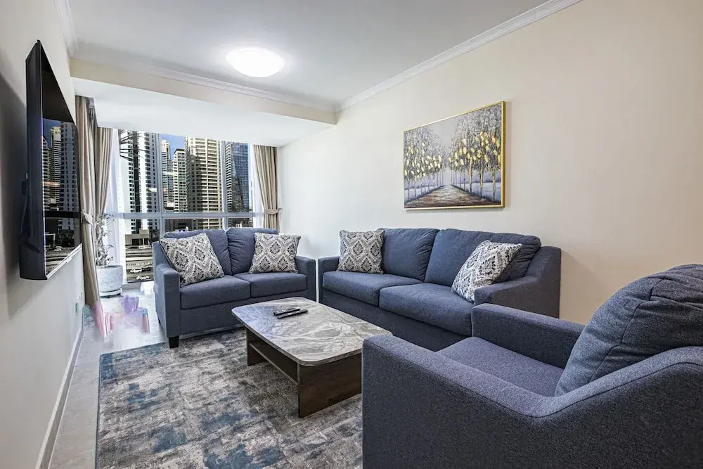 Prime 1BR Global Lake View Mins Metro
