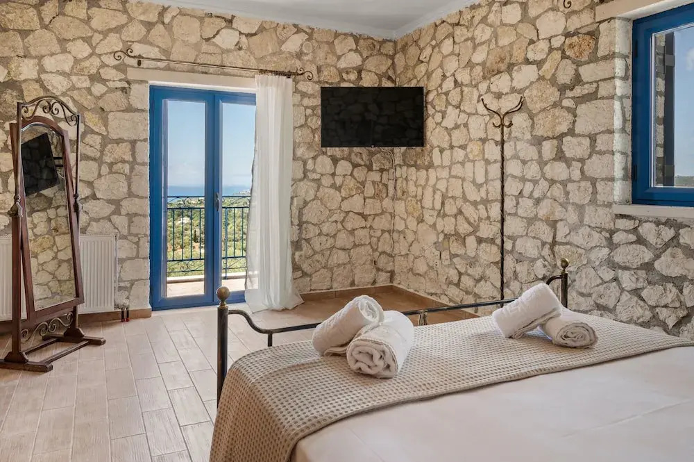 Stone House in olive Grove - former Denis Stone Villa