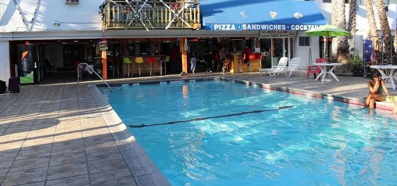 Crown Airport Hotel