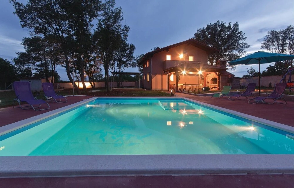 Amazing Home in Marcana With Wifi and 4 Bedrooms