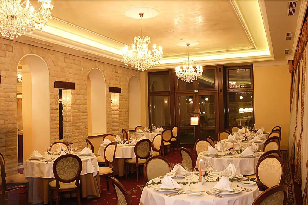 Humboldt Park Hotel & Spa
