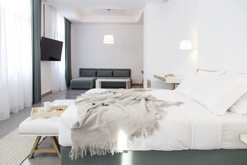 Monogram Hotel