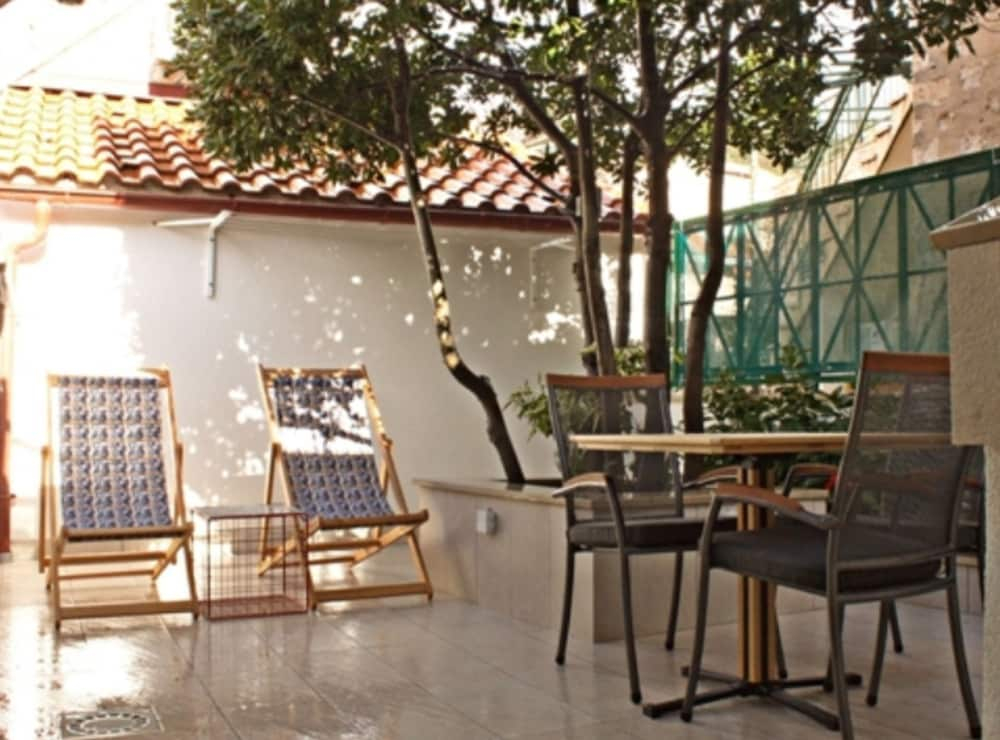 Menego Lodge Bol
