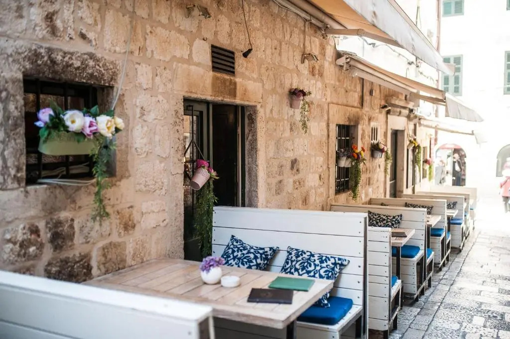 Apartments Petra