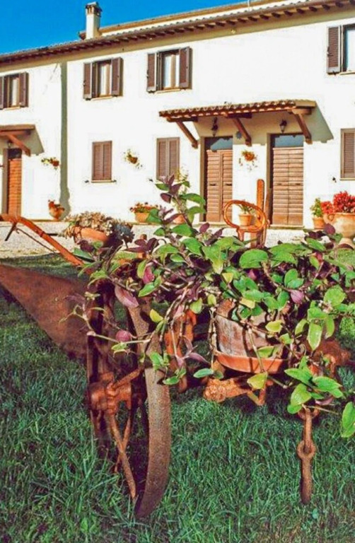The Ivy Apartment in a Farmhouse