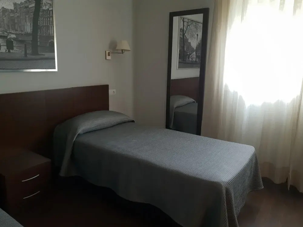 Hostal T4
