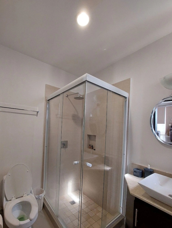 Condo con vista al mar en Torre 2501